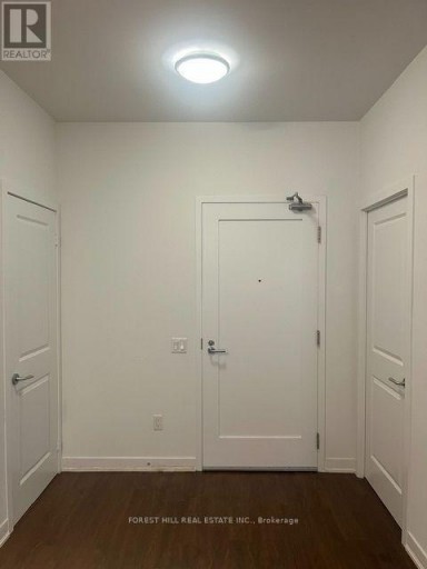 111 - 320 TWEEDSMUIR AVENUE, Toronto (Forest Hill South), Ontario, M5P2Y3