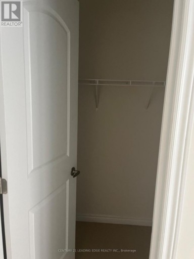 1 BDRM UPPER LEVEL - 23 BOLAND COURT, Aurora, Ontario, L4G0W6