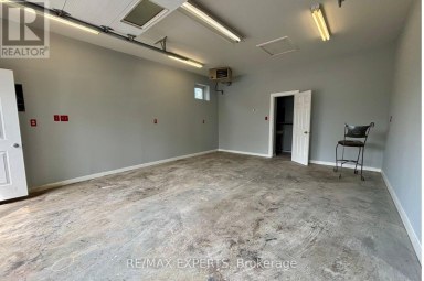 3 - 5 FERNDALE DRIVE N Barrie (400 North) Ontario photo 9