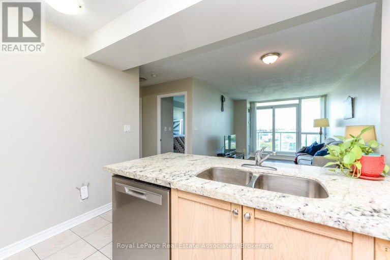 710 - 4879 KIMBERMOUNT AVENUE, Mississauga (Central Erin Mills), Ontario, L5M7R8