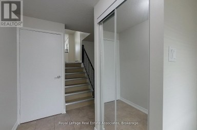 30 - 35 BRECKENRIDGE DRIVE Kitchener Ontario photo 6