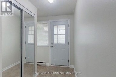 30 - 35 BRECKENRIDGE DRIVE Kitchener Ontario photo 7