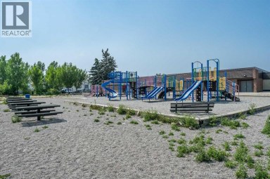 44 Templehill Drive NE Calgary Alberta photo 39