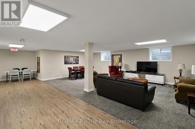 50 SILVER GLEN BOULEVARD Collingwood Ontario photo 42