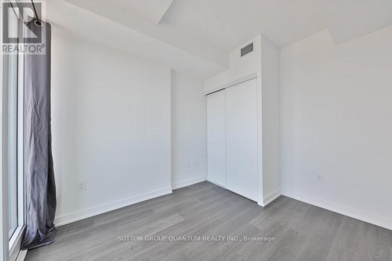 4001 - 3900 CONFEDERATION PARKWAY, Mississauga (City Centre), Ontario, L5V0M3