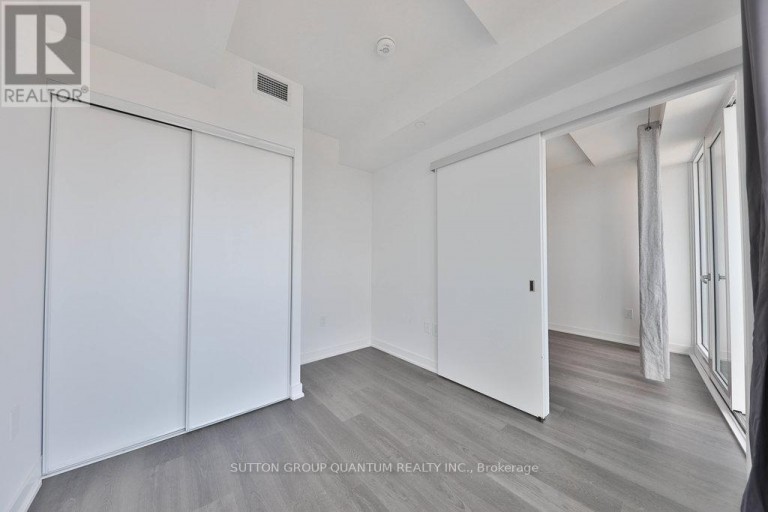4001 - 3900 CONFEDERATION PARKWAY, Mississauga (City Centre), Ontario, L5V0M3