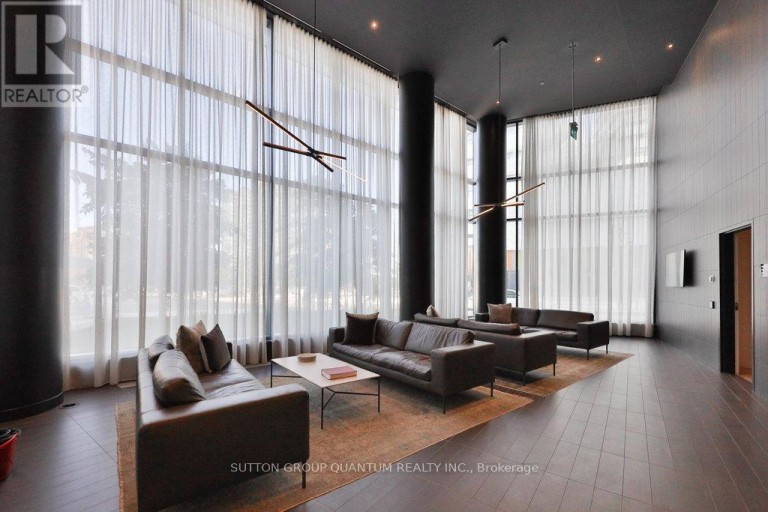 4001 - 3900 CONFEDERATION PARKWAY, Mississauga (City Centre), Ontario, L5V0M3