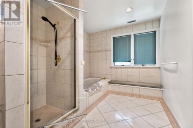89 VALECREST DRIVE Toronto (Edenbridge-Humber Valley) Ontario photo 21