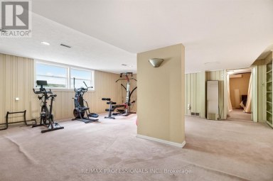 89 VALECREST DRIVE Toronto (Edenbridge-Humber Valley) Ontario photo 22