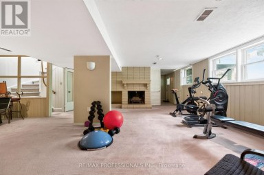 89 VALECREST DRIVE Toronto (Edenbridge-Humber Valley) Ontario photo 24