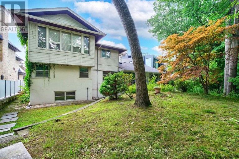89 VALECREST DRIVE, Toronto (Edenbridge-Humber Valley), Ontario, M9A4P5