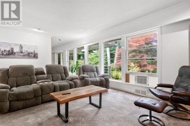89 VALECREST DRIVE Toronto (Edenbridge-Humber Valley) Ontario photo 7