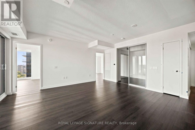 1421 - 4010 EGLINTON AVENUE W, Toronto (Humber Heights), Ontario, M9A0G5