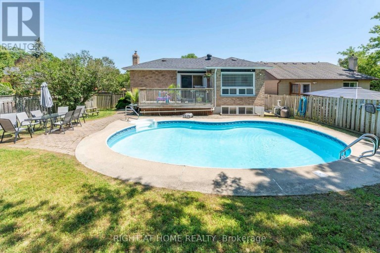 374 SALERNO STREET, Oshawa (McLaughlin), Ontario, L1J6W3