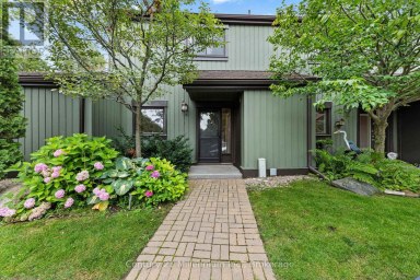 156 ESCARPMENT CRESCENT Collingwood Ontario photo 1