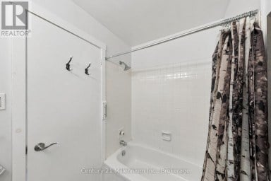 156 ESCARPMENT CRESCENT Collingwood Ontario photo 26