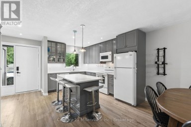 156 ESCARPMENT CRESCENT Collingwood Ontario photo 4
