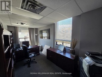 305 - 101 DUNDAS STREET W Whitby (Downtown Whitby) Ontario photo 4