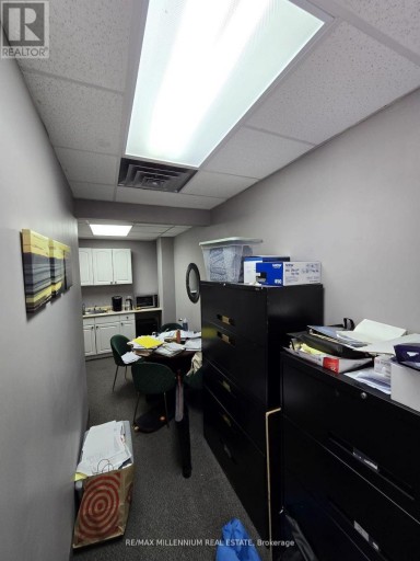 305 - 101 DUNDAS STREET W, Whitby (Downtown Whitby), Ontario, L1N2M2
