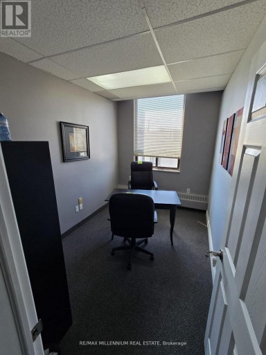 305 - 101 DUNDAS STREET W, Whitby (Downtown Whitby), Ontario, L1N2M2