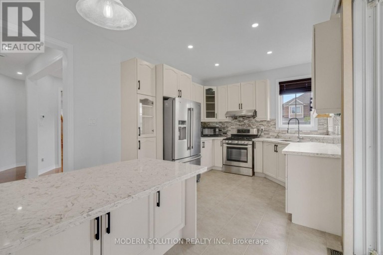 4 OVERHOLD CRESCENT, Richmond Hill (Jefferson), Ontario, L4E0L4