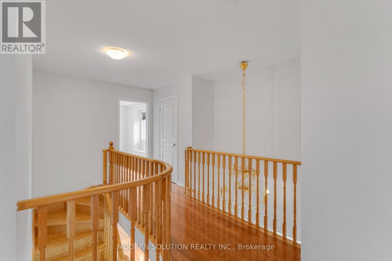 4 OVERHOLD CRESCENT, Richmond Hill (Jefferson), Ontario, L4E0L4