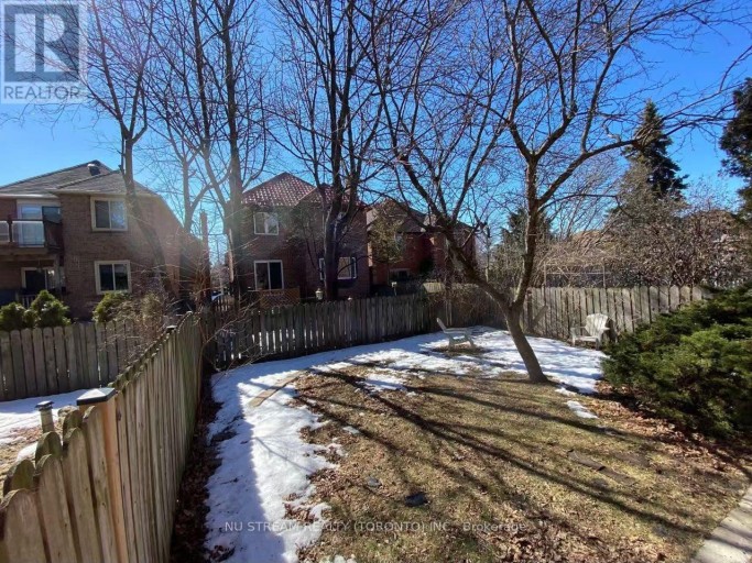 4144 LASTRADA LOWER HEIGHTS, Mississauga (Creditview), Ontario, L5C3W3