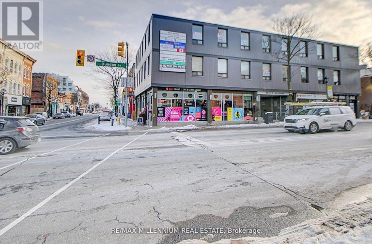 300 - 101 DUNDAS STREET W, Whitby (Downtown Whitby), Ontario, L1N2M2