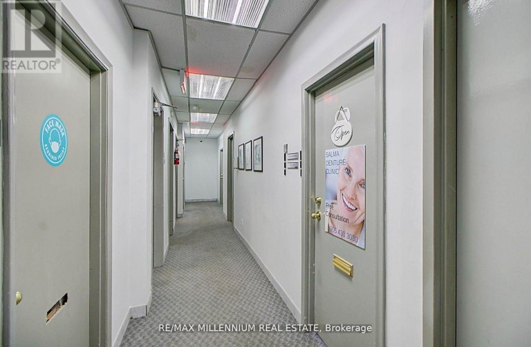300 - 101 DUNDAS STREET W, Whitby (Downtown Whitby), Ontario, L1N2M2