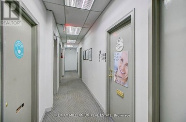 300 - 101 DUNDAS STREET W Whitby (Downtown Whitby) Ontario photo 3
