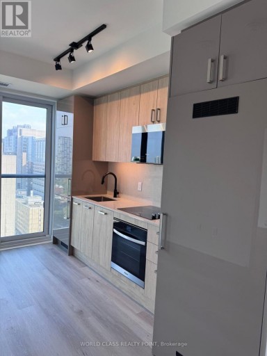 2012 - 280 DUNDAS STREET W, Toronto (University), Ontario, M5T0E3