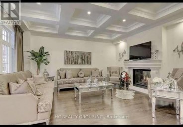 MASTER BEDROOM - 158 HURST AVENUE Vaughan (Patterson) Ontario photo 4
