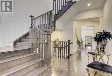 MASTER BEDROOM - 158 HURST AVENUE Vaughan (Patterson) Ontario photo 6