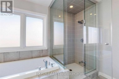 16 CAROLINE CARPENTER GROVE Toronto (Downsview-Roding-CFB) Ontario photo 6
