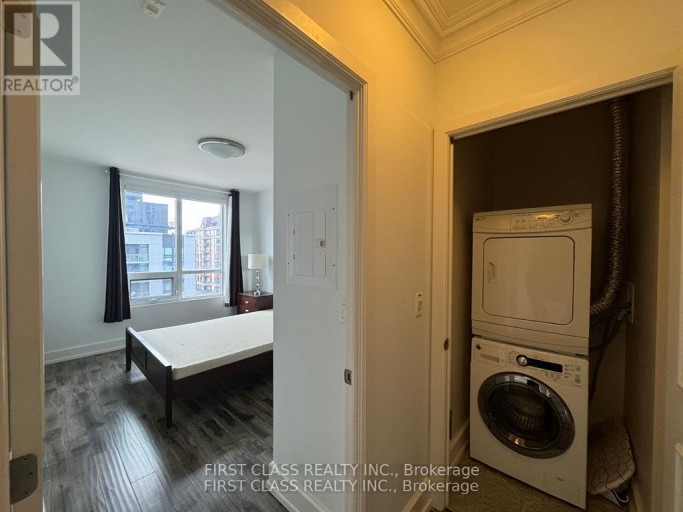 623 - 650 SHEPPARD AVENUE E, Toronto (Bayview Village), Ontario, M2K3E4