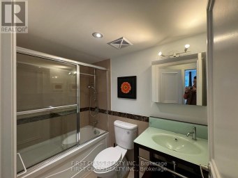 623 - 650 SHEPPARD AVENUE E Toronto (Bayview Village) Ontario photo 8