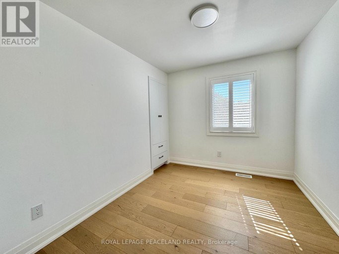 29 ROSITA CRESCENT, Toronto (Clairlea-Birchmount), Ontario, M1L1X7