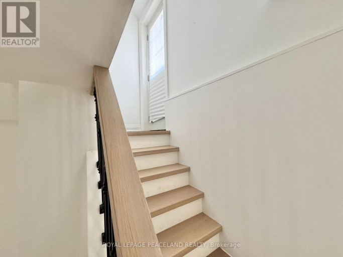 29 ROSITA CRESCENT, Toronto (Clairlea-Birchmount), Ontario, M1L1X7