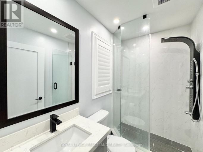 47 CHAMBERLAIN AVENUE, Toronto (Briar Hill-Belgravia), Ontario, M6E4J9