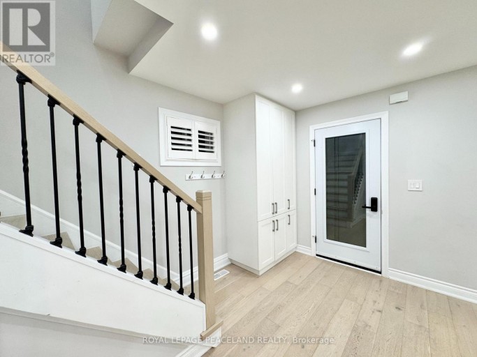 47 CHAMBERLAIN AVENUE, Toronto (Briar Hill-Belgravia), Ontario, M6E4J9