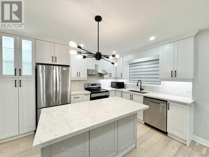 47 CHAMBERLAIN AVENUE, Toronto (Briar Hill-Belgravia), Ontario, M6E4J9