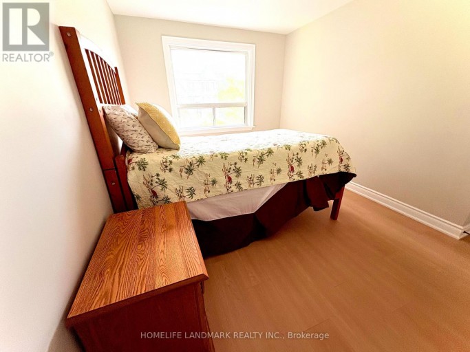46 BOWERBANK DRIVE, Toronto (Newtonbrook East), Ontario, M2M1Z8