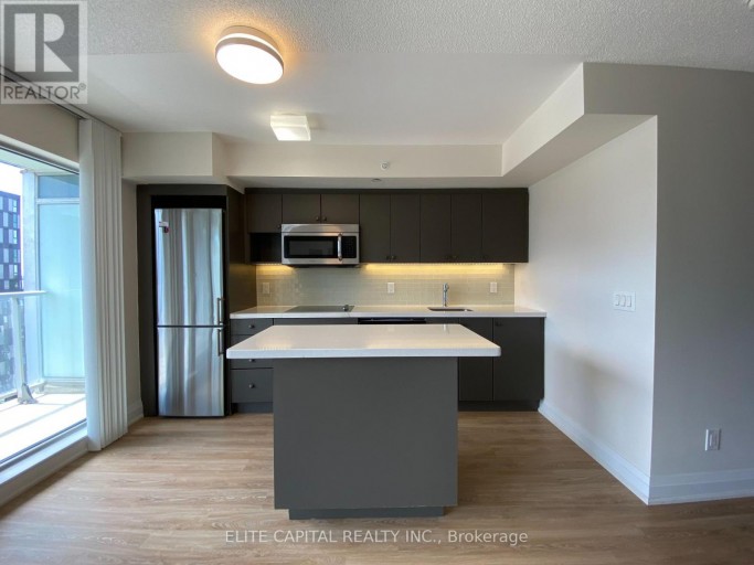 903 - 565 WILSON AVENUE, Toronto (Clanton Park), Ontario, M3H1V2