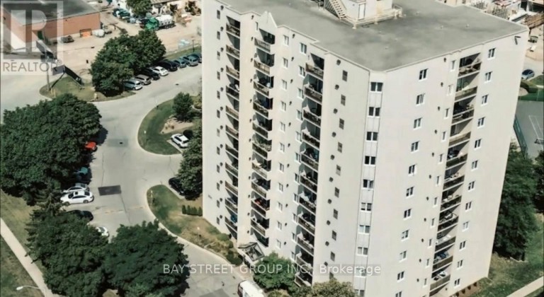 1005 - 858 COMMISSIONERS ROAD E, London South (South H), Ontario, N6C5Y5