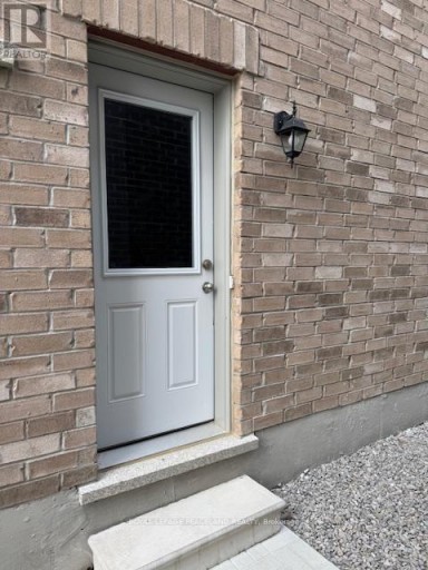 12 SIKURA CIRCLE, Aurora, Ontario, L4G3Y8