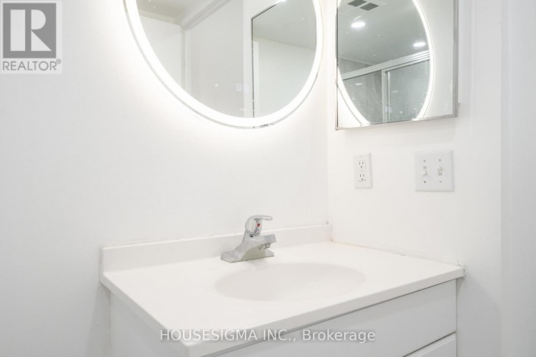 1605 - 330 ALTON TOWERS CIRCLE, Toronto (Milliken), Ontario, M1V5H3