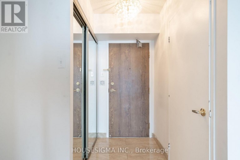 1605 - 330 ALTON TOWERS CIRCLE, Toronto (Milliken), Ontario, M1V5H3