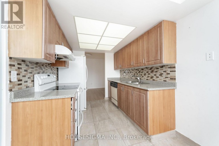 1605 - 330 ALTON TOWERS CIRCLE, Toronto (Milliken), Ontario, M1V5H3