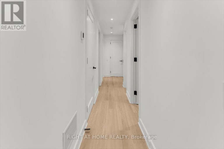 LOWER - 431 ARLINGTON AVENUE, Toronto (Humewood-Cedarvale), Ontario, M6C3A4