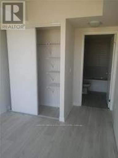907 - 6 SONIC WAY, Toronto (Flemingdon Park), Ontario, M3C0P1